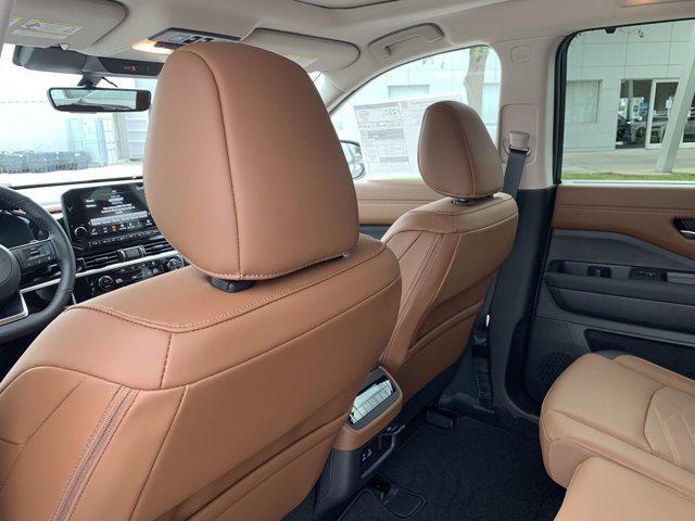 new 2025 Nissan Pathfinder car, priced at $49,943