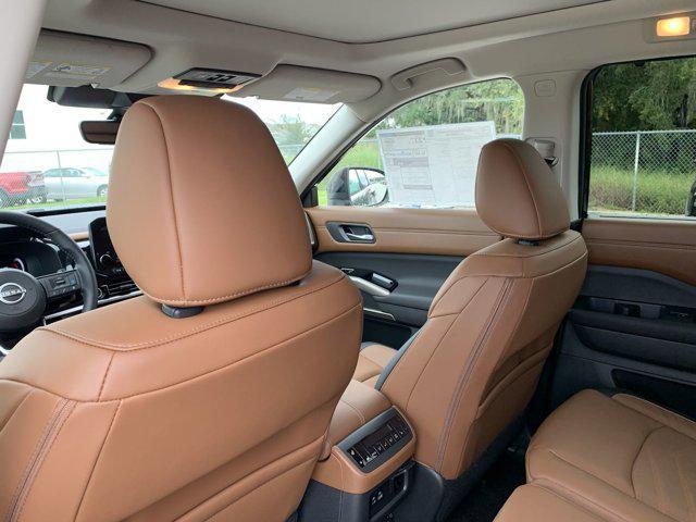 new 2024 Nissan Pathfinder car, priced at $49,925