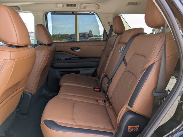 new 2024 Nissan Pathfinder car, priced at $49,870