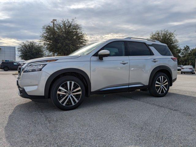 new 2024 Nissan Pathfinder car, priced at $49,916