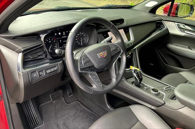 used 2021 Cadillac XT5 car, priced at $33,500