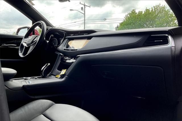 used 2021 Cadillac XT5 car, priced at $33,500