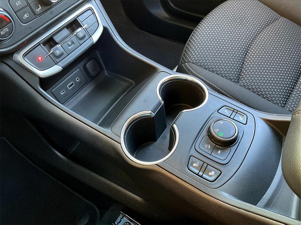 used 2024 GMC Terrain car, priced at $26,359