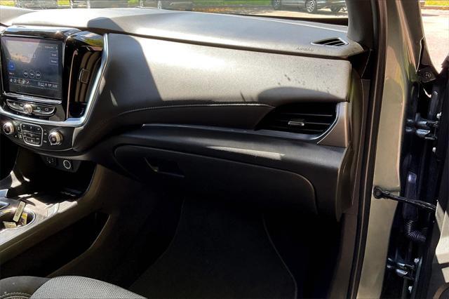 used 2022 Chevrolet Traverse car, priced at $30,997