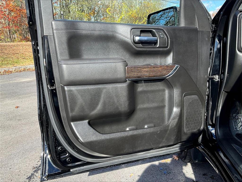 used 2022 GMC Sierra 1500 car, priced at $33,977