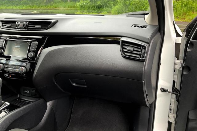 used 2022 Nissan Rogue Sport car, priced at $22,899