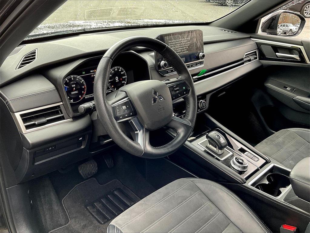 used 2023 Mitsubishi Outlander car, priced at $23,588