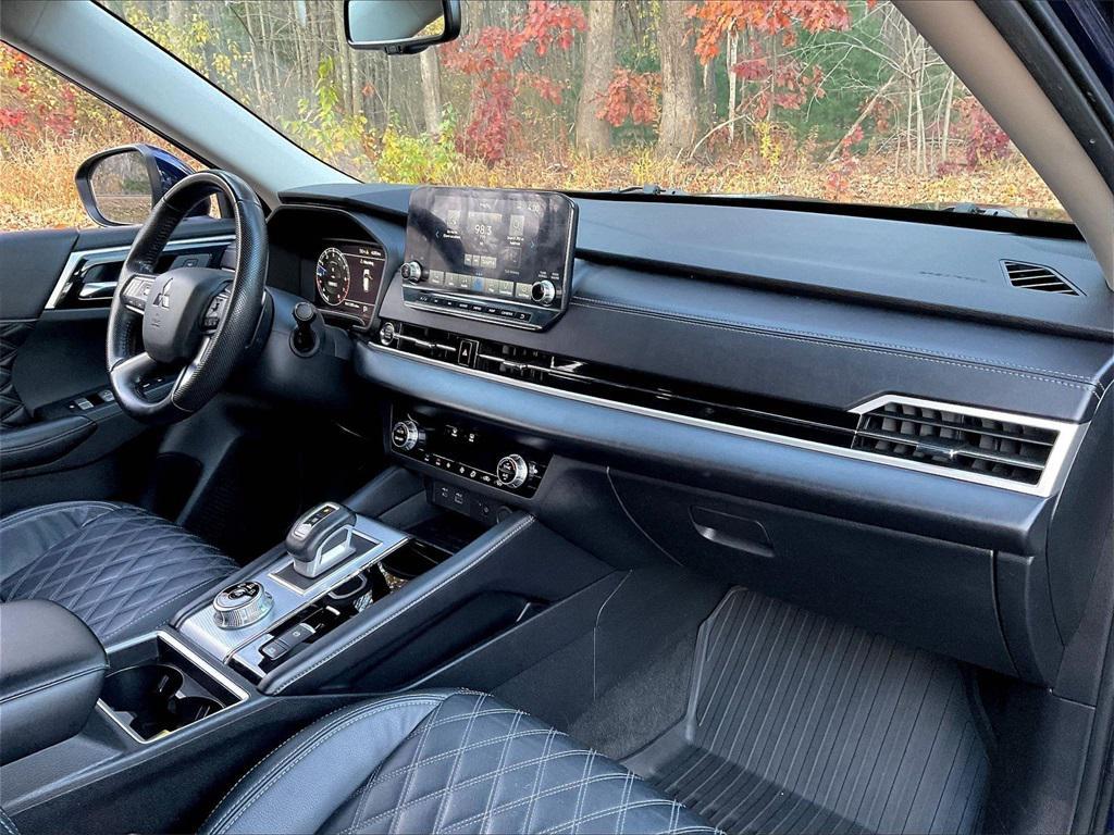 used 2022 Mitsubishi Outlander car, priced at $23,919