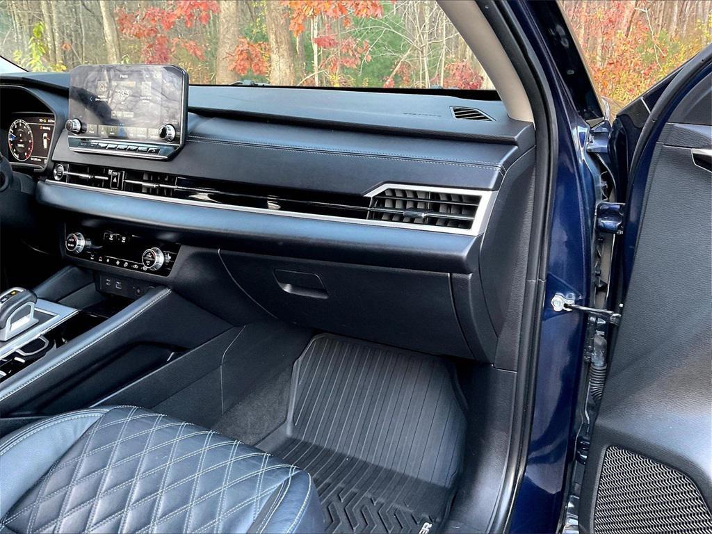 used 2022 Mitsubishi Outlander car, priced at $23,919