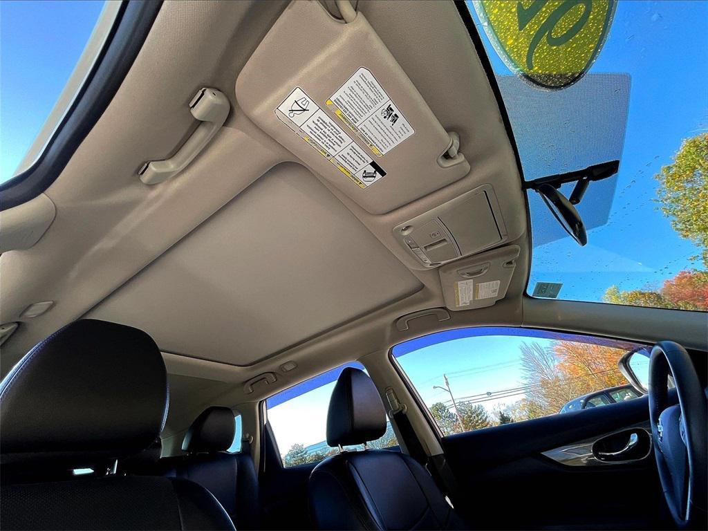 used 2016 Nissan Rogue car, priced at $15,905