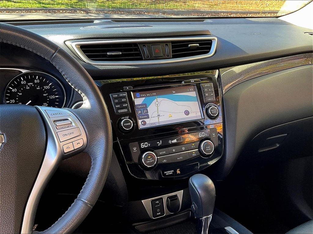 used 2016 Nissan Rogue car, priced at $15,905