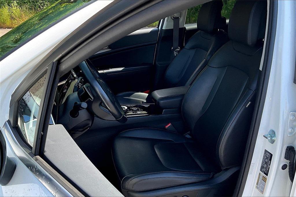 used 2023 Kia Sportage Hybrid car, priced at $24,998