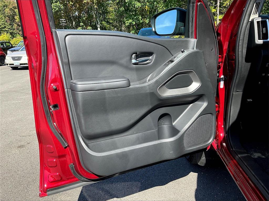 used 2025 Nissan Frontier car, priced at $31,500