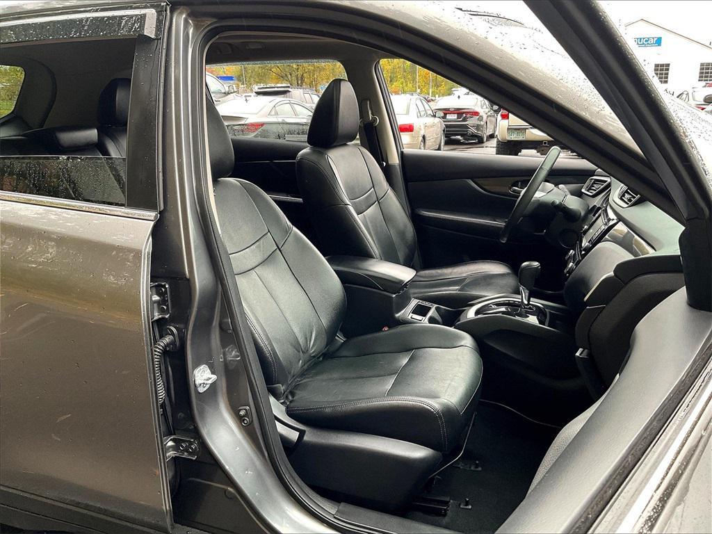 used 2016 Nissan Rogue car, priced at $13,998