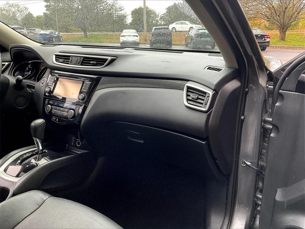 used 2016 Nissan Rogue car, priced at $13,998