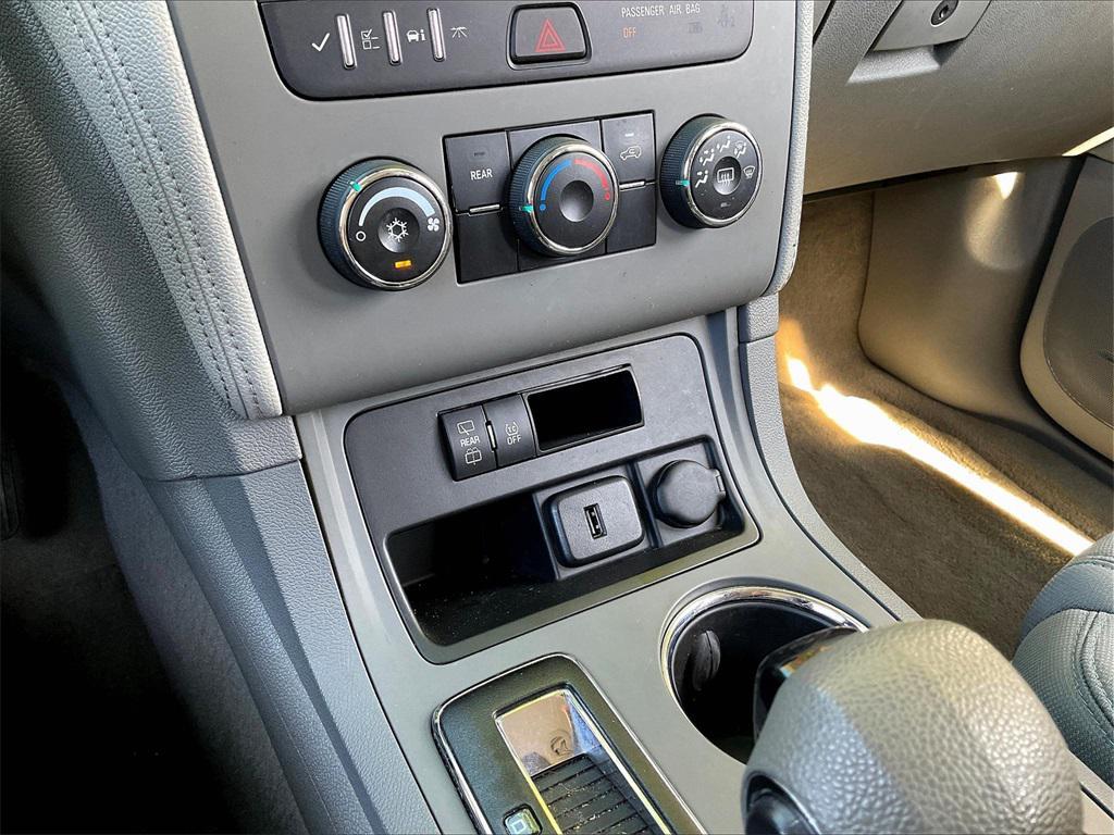 used 2017 Chevrolet Traverse car, priced at $13,500