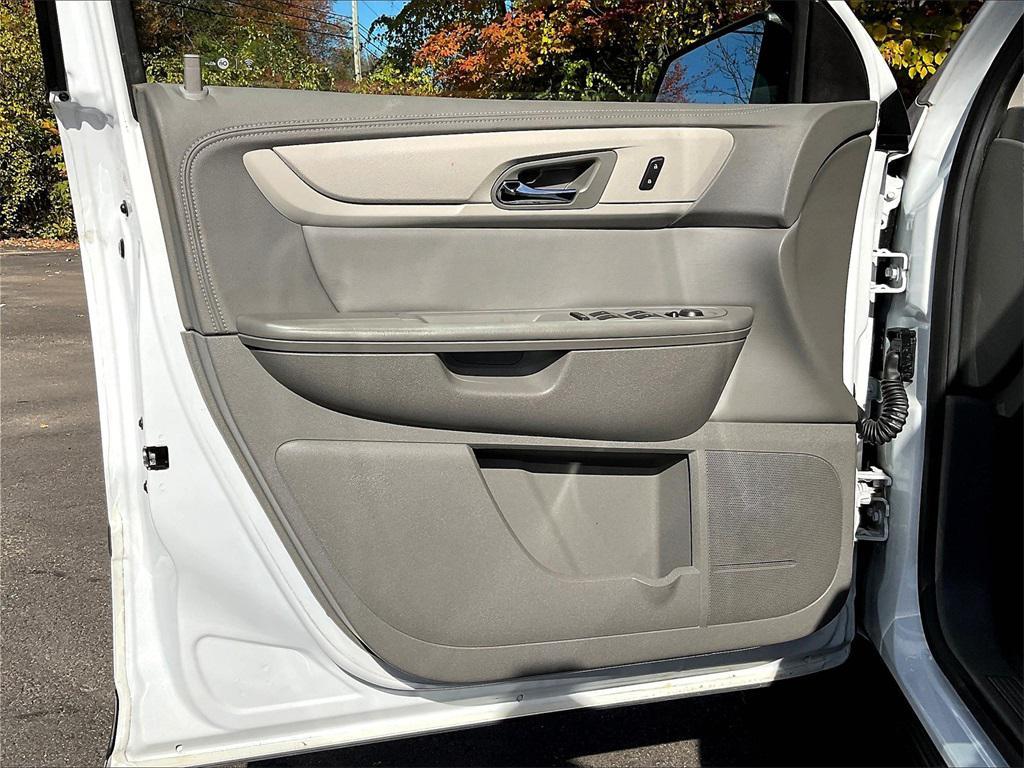 used 2017 Chevrolet Traverse car, priced at $13,500