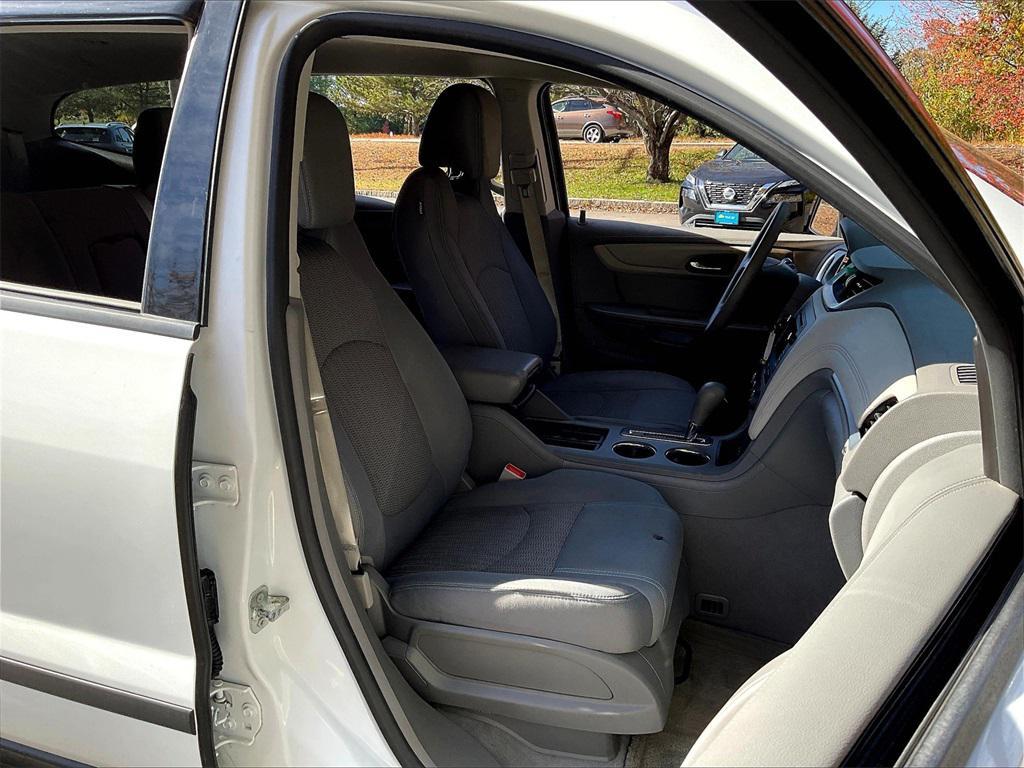 used 2017 Chevrolet Traverse car, priced at $13,500