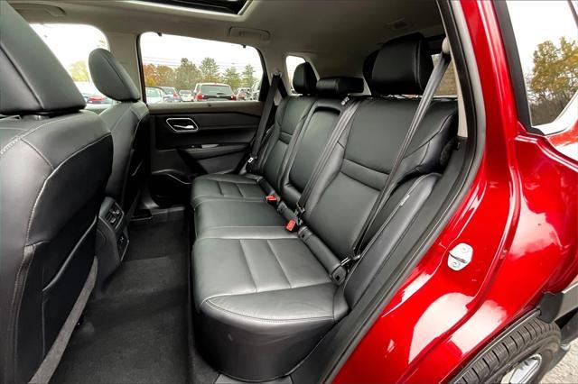 used 2021 Nissan Rogue car, priced at $25,999