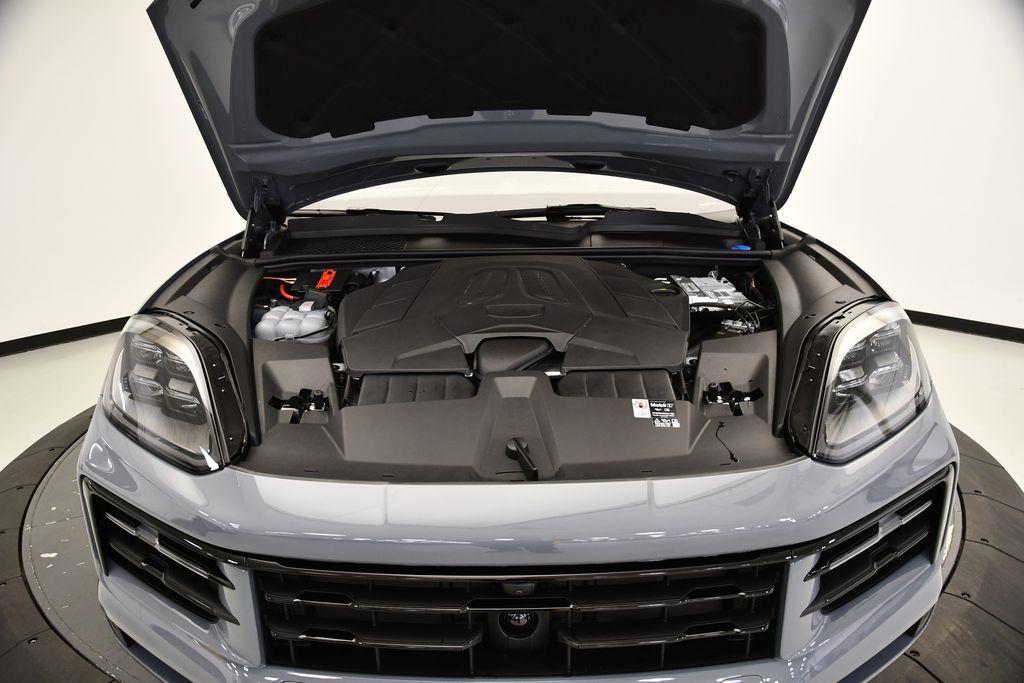 new 2025 Porsche Cayenne car, priced at $111,245