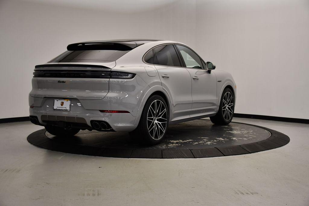 new 2025 Porsche Cayenne car, priced at $202,745