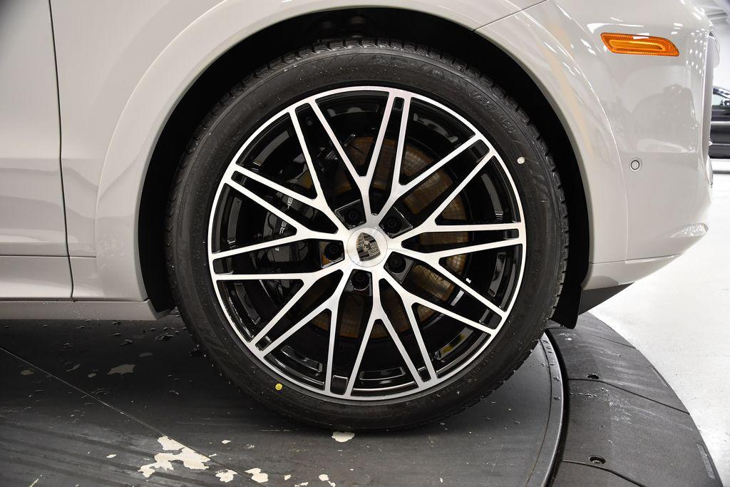 new 2025 Porsche Cayenne car, priced at $202,745