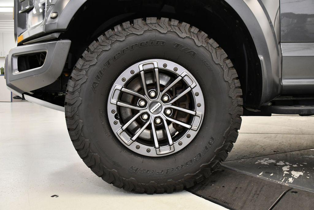 used 2019 Ford F-150 car, priced at $47,680