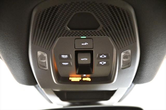 new 2025 Porsche Cayenne car, priced at $106,725