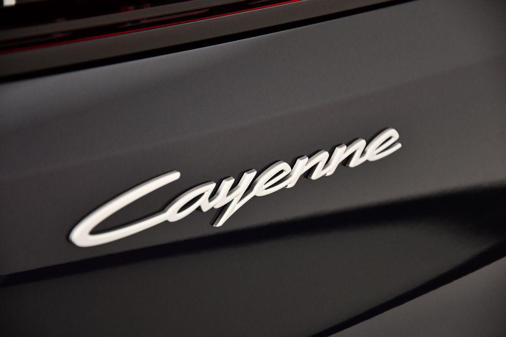 new 2025 Porsche Cayenne car, priced at $102,685