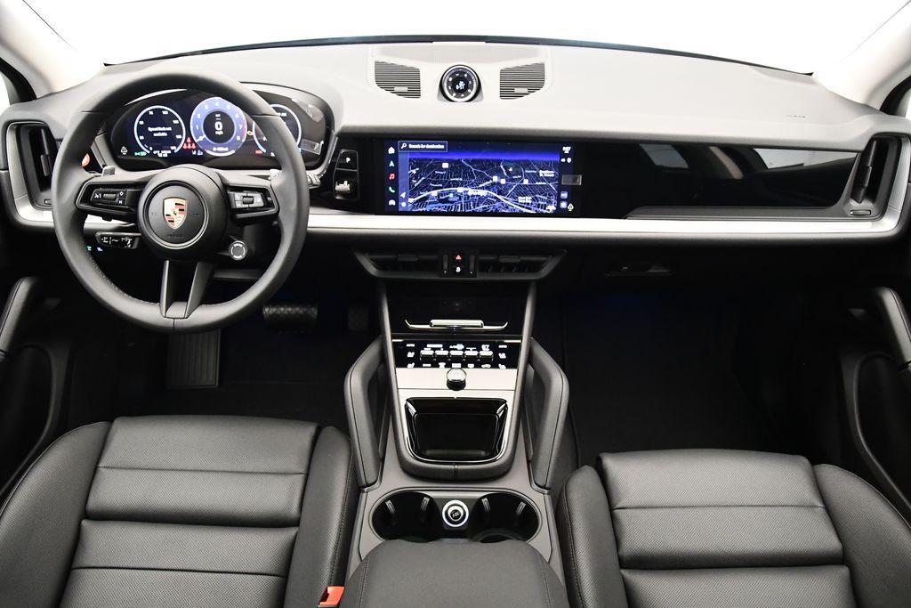 new 2025 Porsche Cayenne car, priced at $102,685