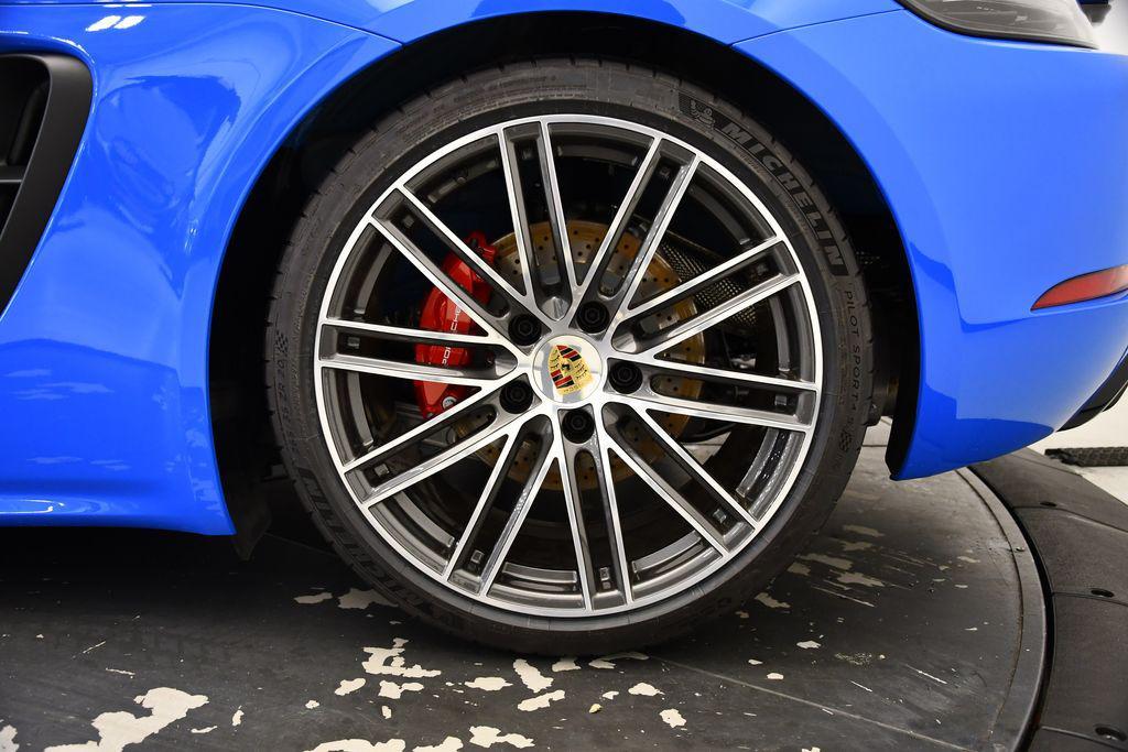 new 2025 Porsche 718 Cayman car, priced at $117,815