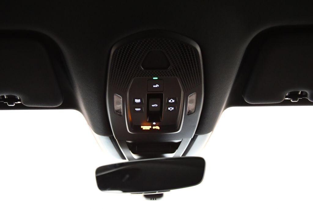 new 2025 Porsche Cayenne car, priced at $108,125