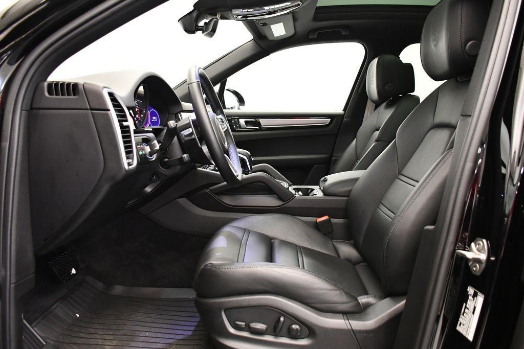 used 2022 Porsche Cayenne car, priced at $65,890