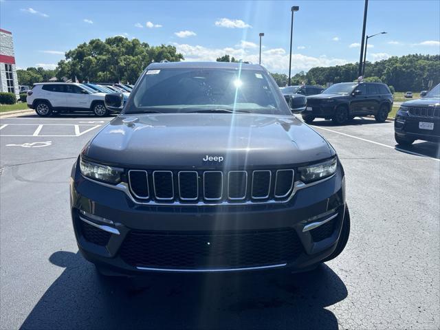 new 2024 Jeep Grand Cherokee car, priced at $46,299