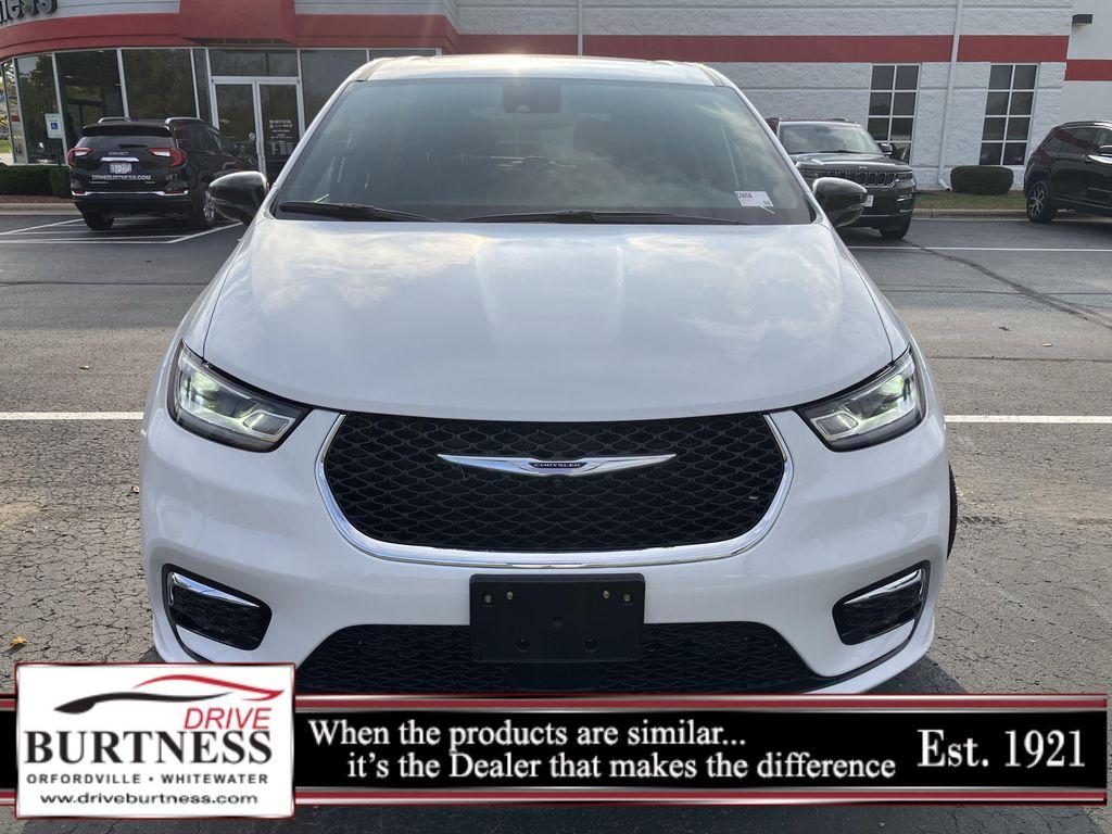 new 2026 Chrysler Pacifica car, priced at $42,197