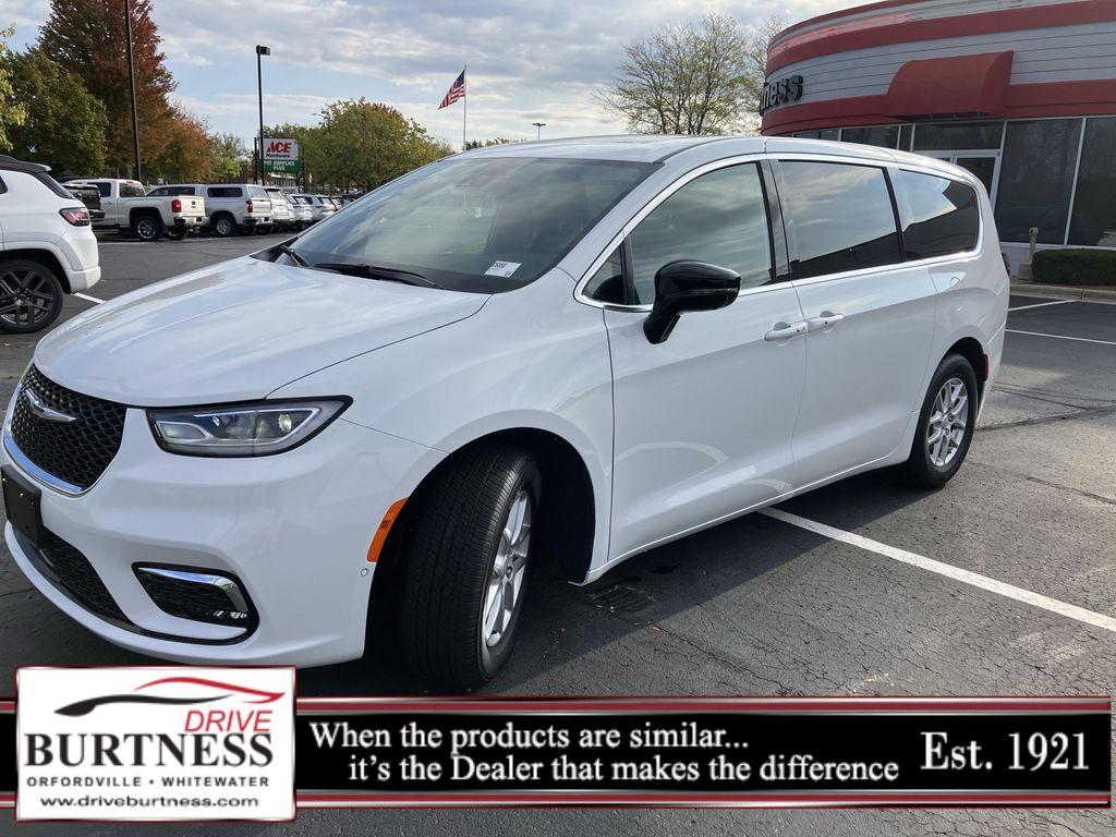new 2026 Chrysler Pacifica car, priced at $42,197