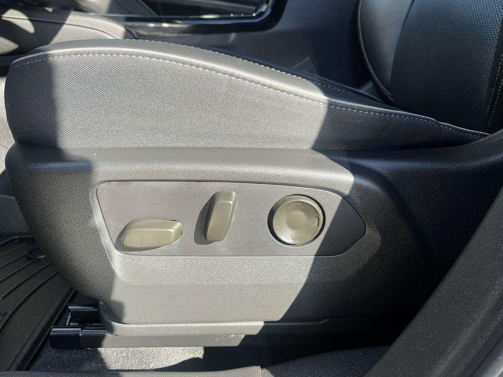 used 2021 Buick Envision car, priced at $23,995