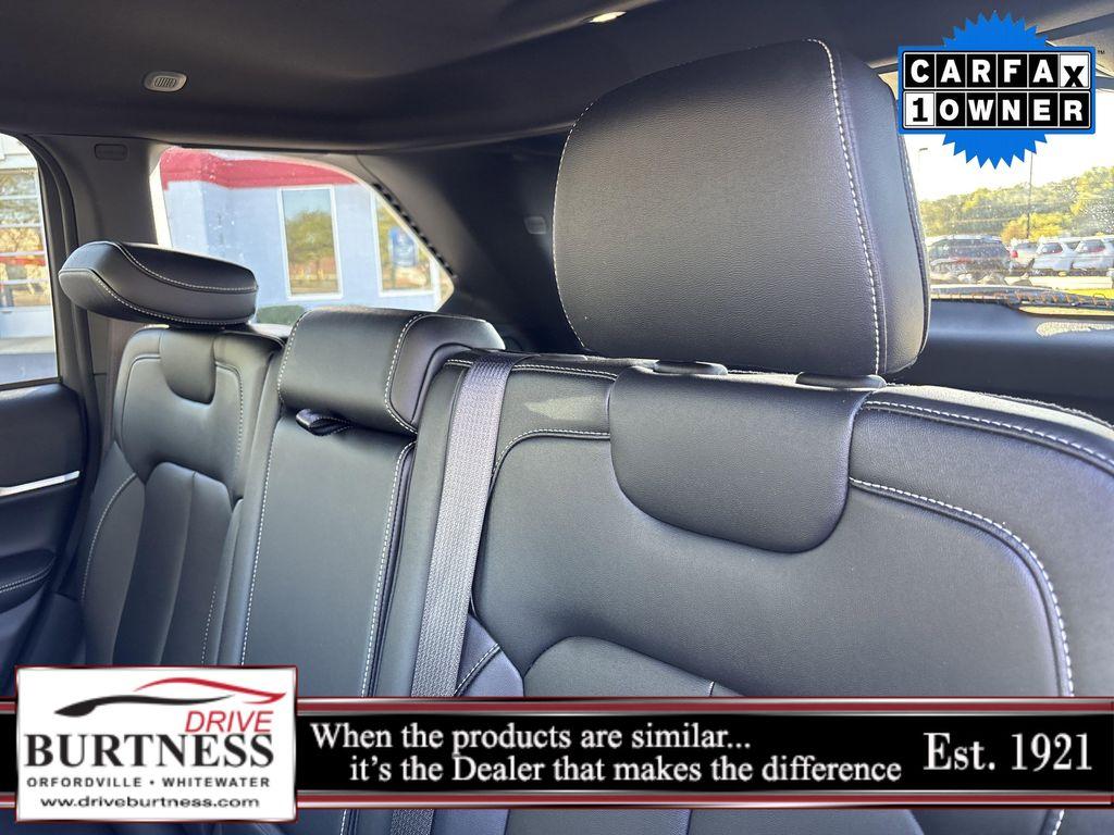 used 2024 Jeep Grand Cherokee car, priced at $39,000