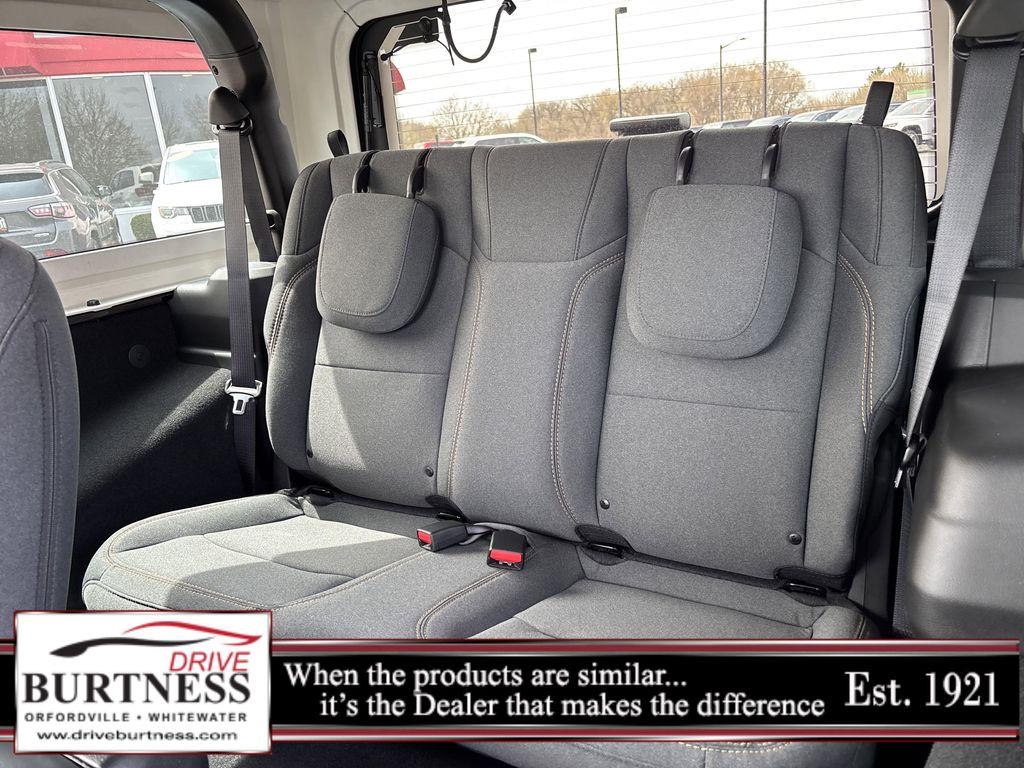 new 2025 Jeep Wrangler car, priced at $44,870