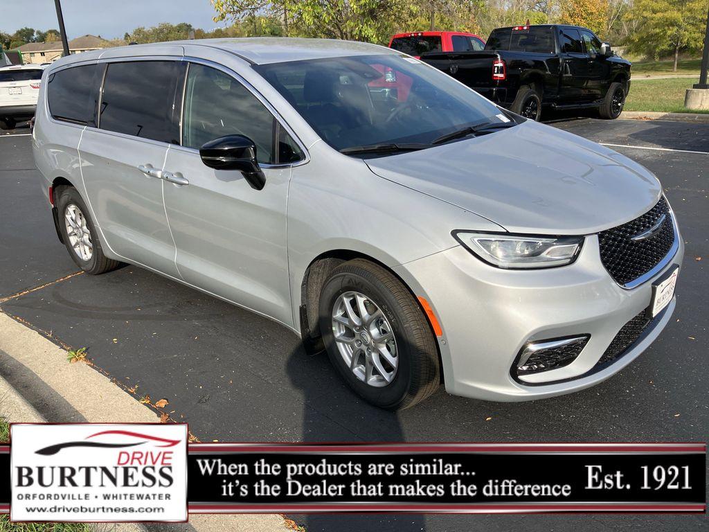 new 2026 Chrysler Pacifica car, priced at $40,825
