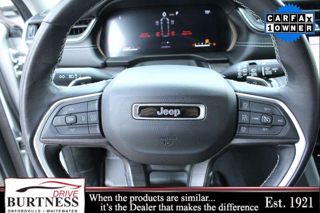 used 2022 Jeep Grand Cherokee car, priced at $28,471