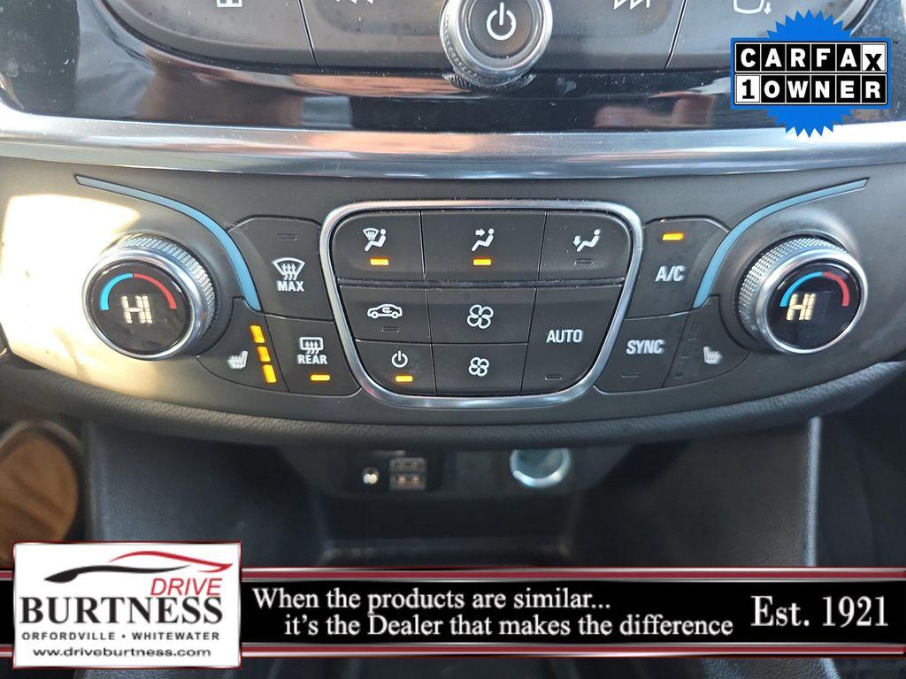 used 2023 Chevrolet Traverse car, priced at $31,804