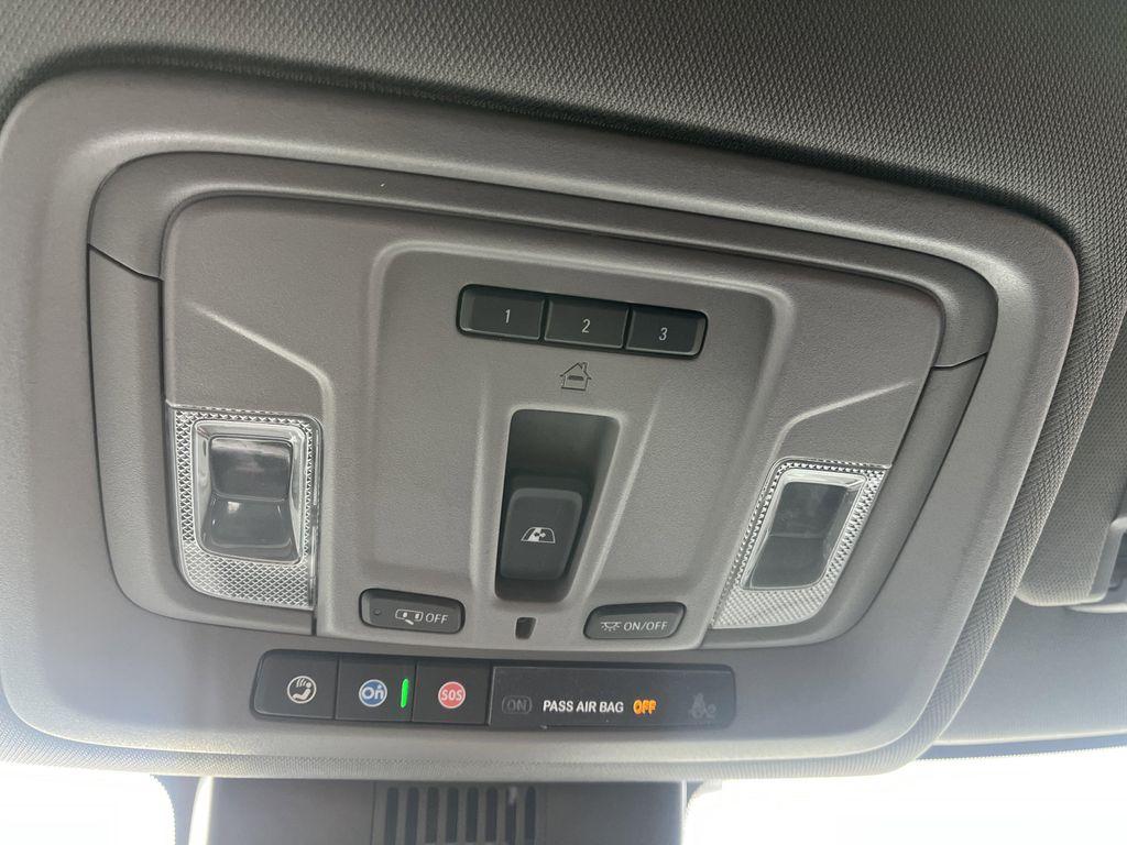 used 2022 GMC Sierra 1500 car, priced at $43,488