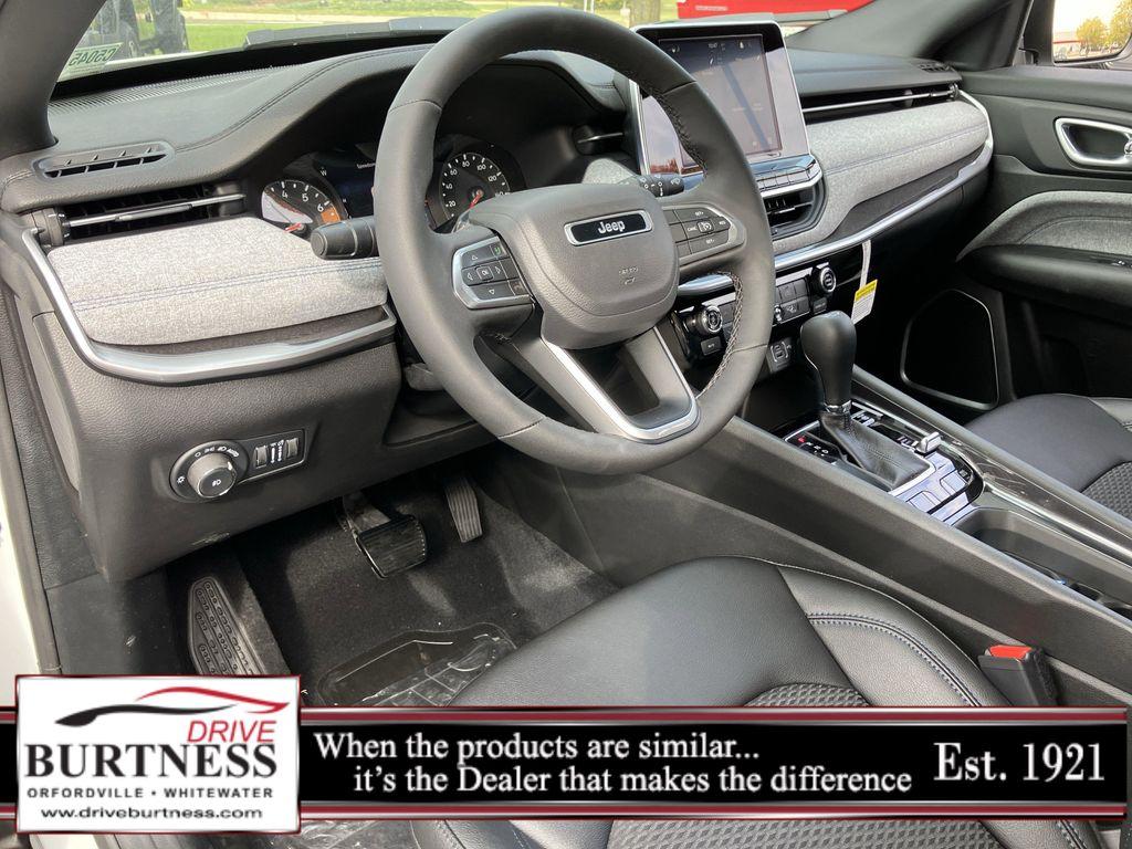 new 2025 Jeep Compass car, priced at $27,510