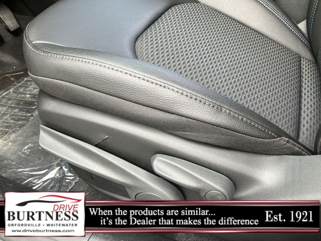 new 2025 Jeep Compass car, priced at $27,510