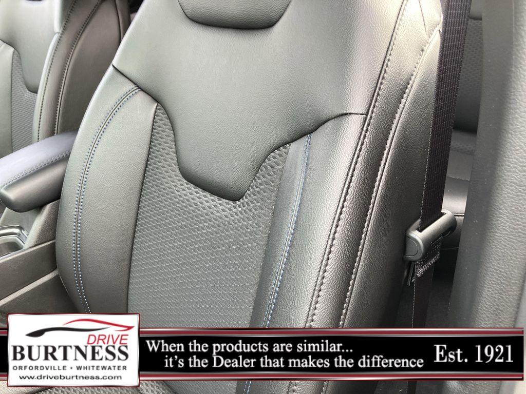 new 2025 Jeep Compass car, priced at $27,510