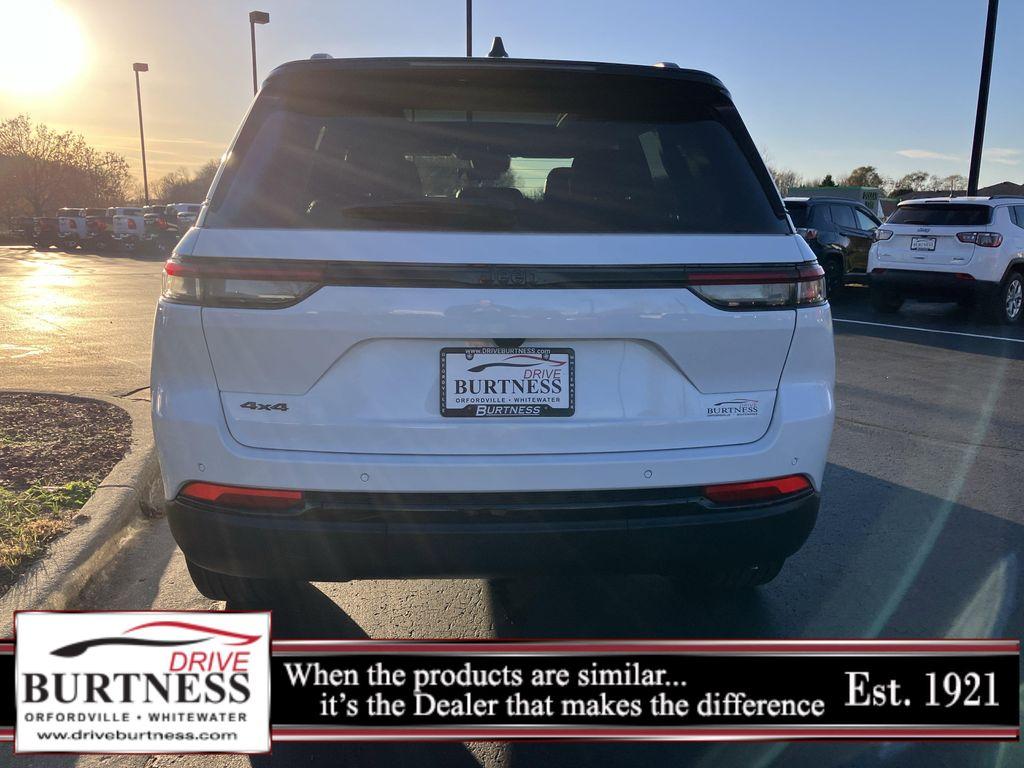 new 2025 Jeep Grand Cherokee car, priced at $47,659