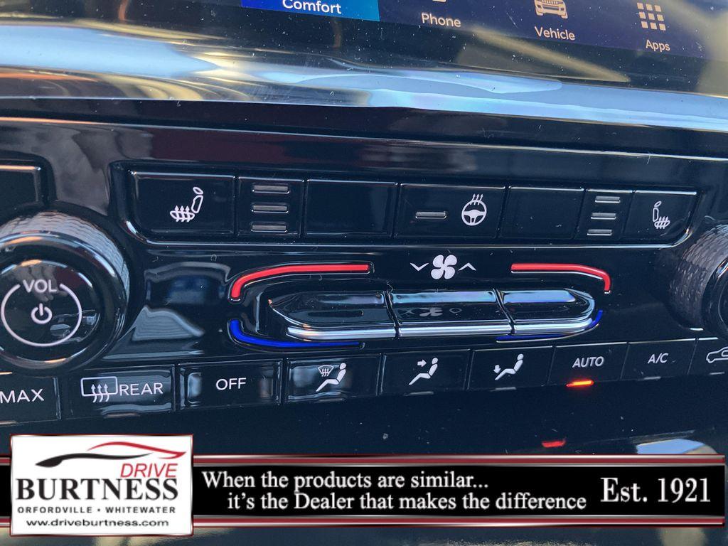 new 2025 Jeep Grand Cherokee car, priced at $47,659