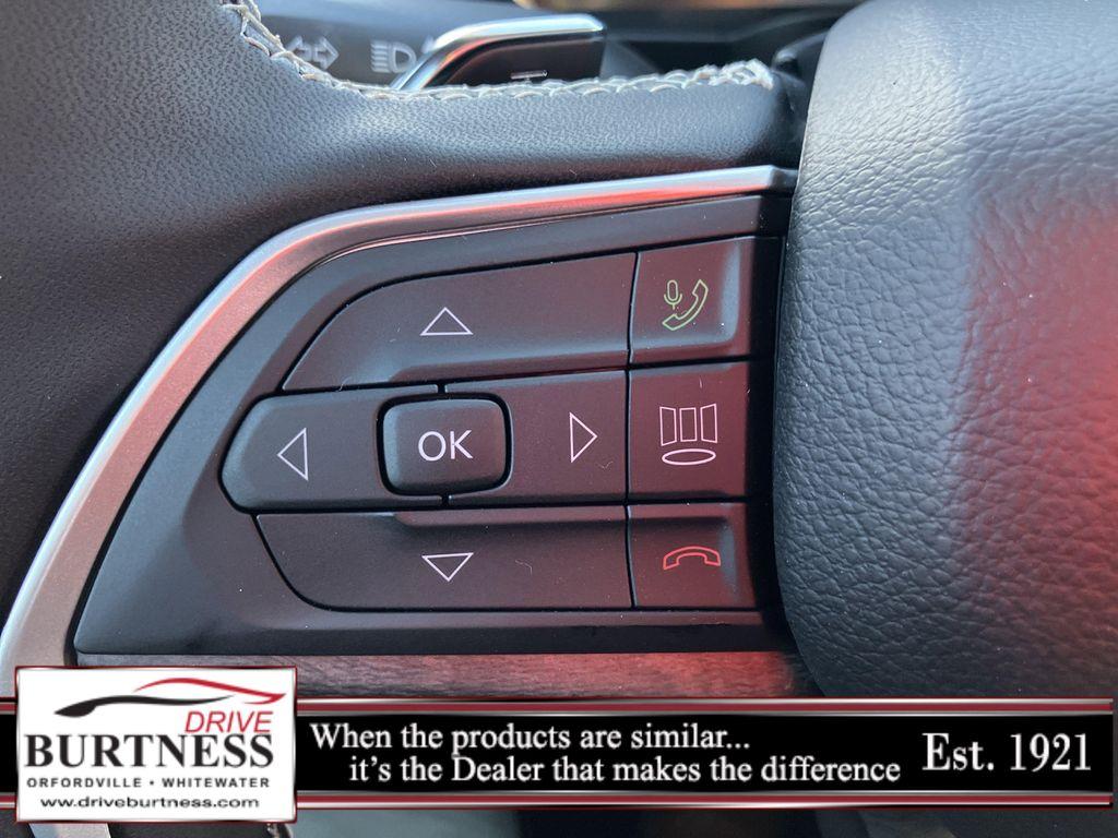 new 2025 Jeep Grand Cherokee car, priced at $47,659