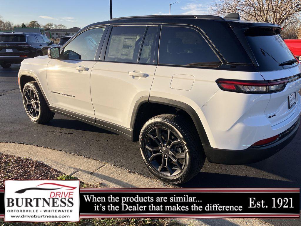 new 2025 Jeep Grand Cherokee car, priced at $47,659